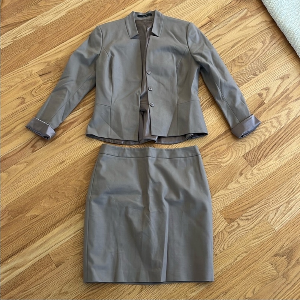 Tahari skirt suit set work attire